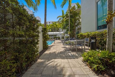 Tiny photo for 710 NE 3rd Ave, Fort Lauderdale, FL 33304 (MLS # A12042757)