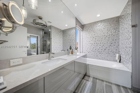 Tiny photo for 710 NE 3rd Ave, Fort Lauderdale, FL 33304 (MLS # A12042757)