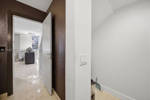 Tiny photo for 710 NE 3rd Ave, Fort Lauderdale, FL 33304 (MLS # A12042757)