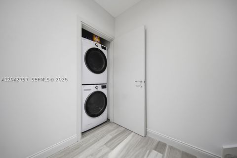 Tiny photo for 710 NE 3rd Ave, Fort Lauderdale, FL 33304 (MLS # A12042757)