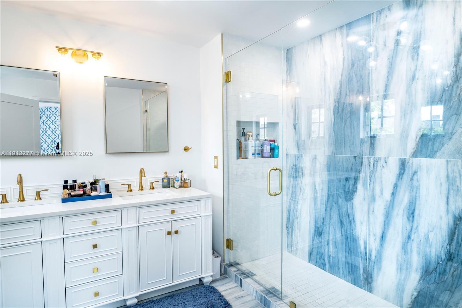 LAKE VIEW SUB - Residential Lease