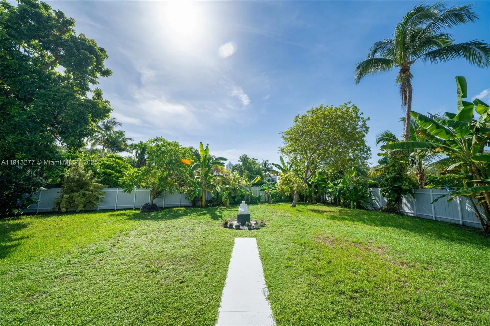 Miami Beach, Florida 33140, United States, 5 Bedrooms Bedrooms, ,5 BathroomsBathrooms,Residential,Active,243387