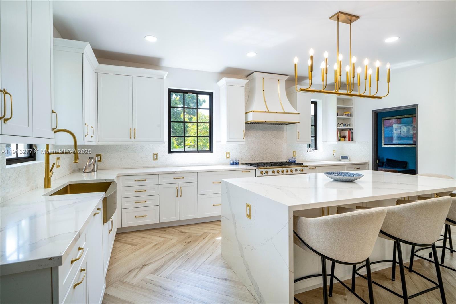 LAKE VIEW SUB - Residential Lease