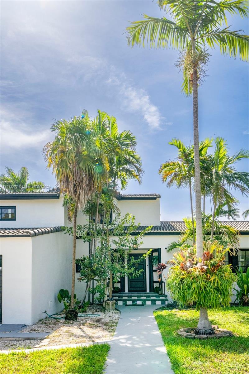 LAKE VIEW SUB - Residential Lease