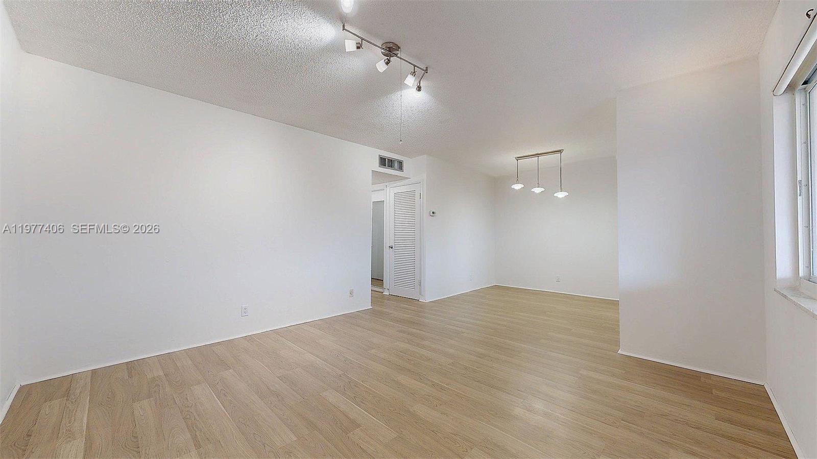 BEVERLY HILLS CONDO NUMBE - Residential