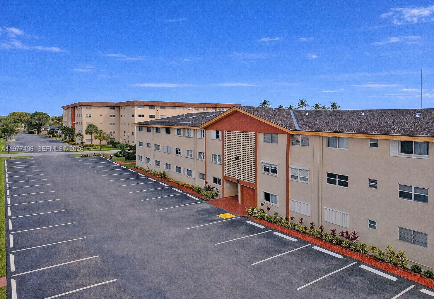 BEVERLY HILLS CONDO NUMBE - Residential