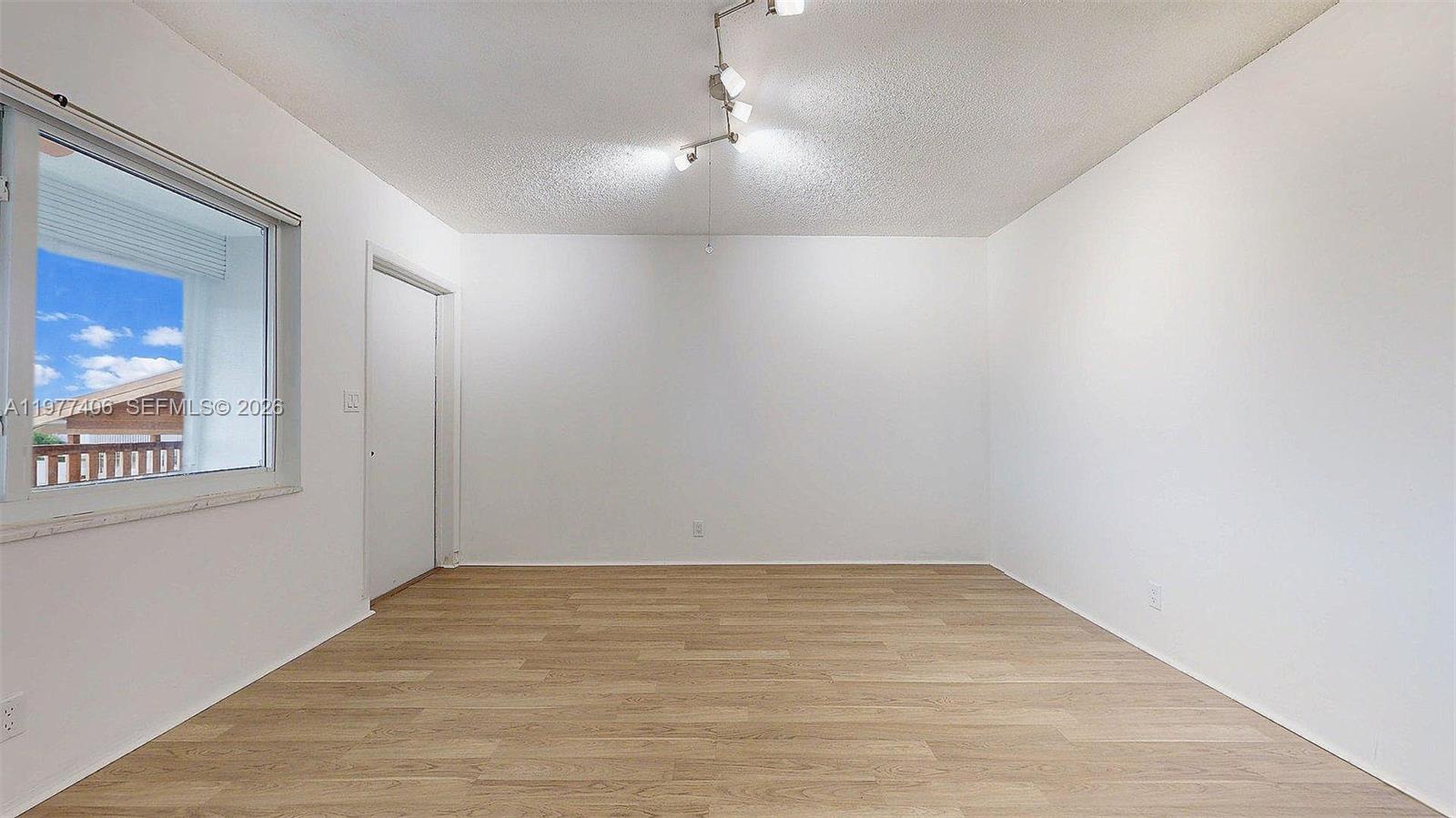 BEVERLY HILLS CONDO NUMBE - Residential