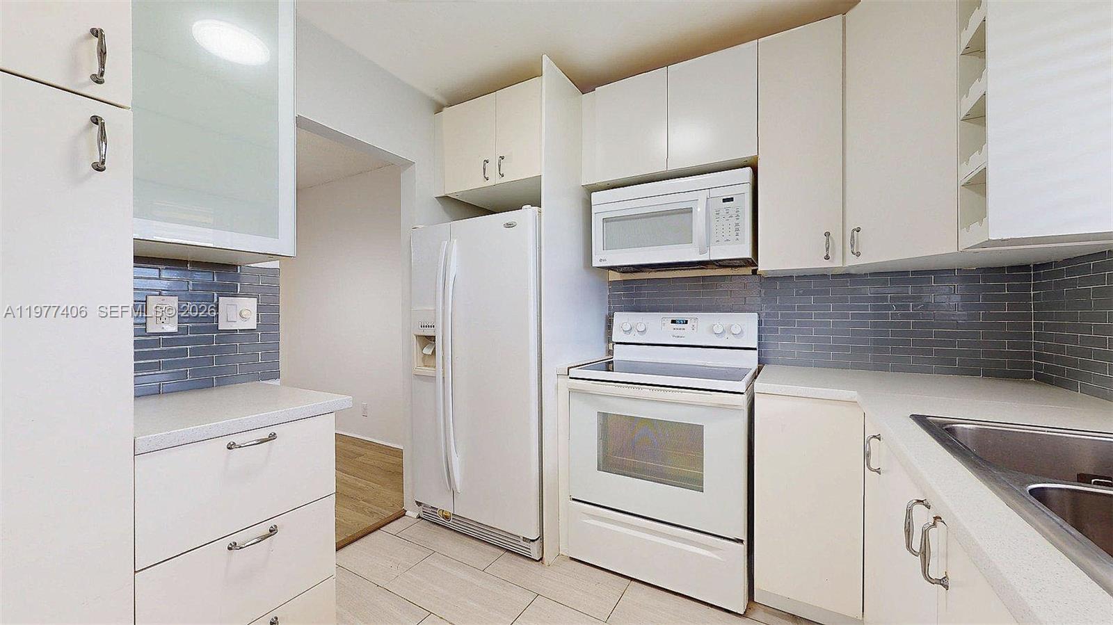 BEVERLY HILLS CONDO NUMBE - Residential