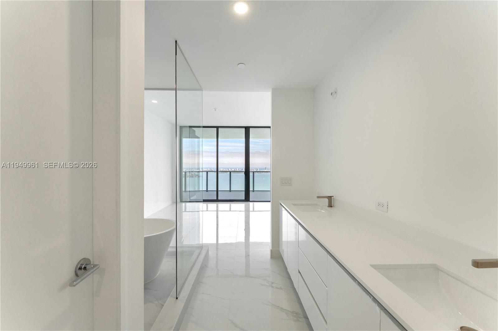 Bay Breeze - Residential