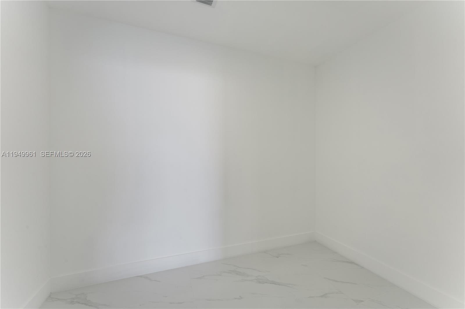 Bay Breeze - Residential