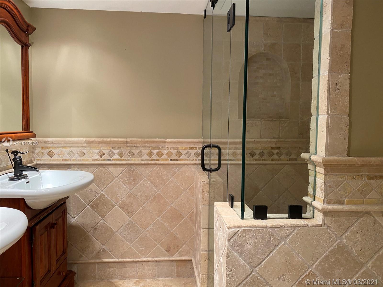 ROYAL PALM AT PLANTATION - Residential Lease