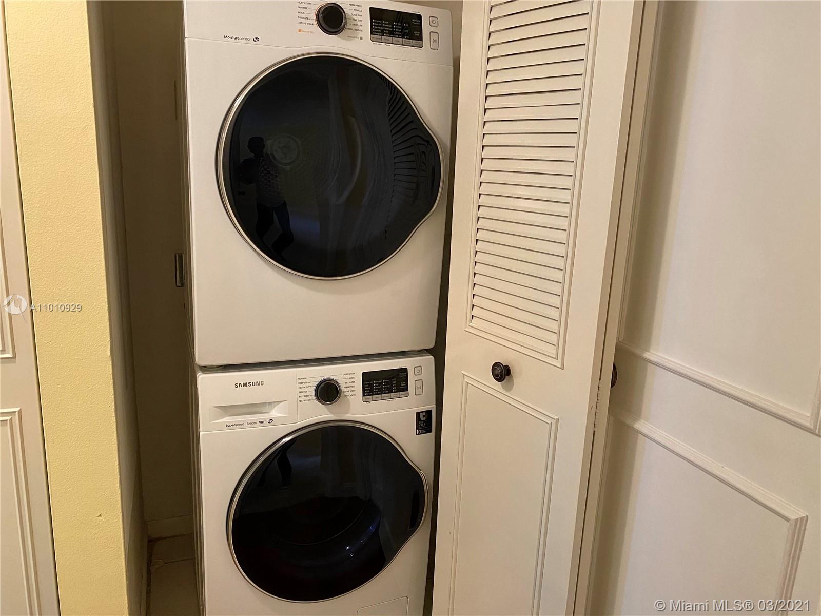 ROYAL PALM AT PLANTATION - Residential Lease