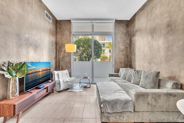 QUADRO CONDO - Residential