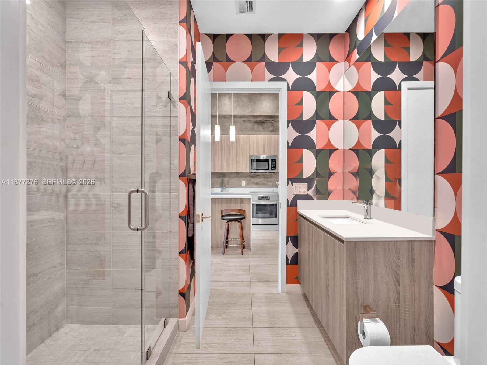 QUADRO CONDO - Residential