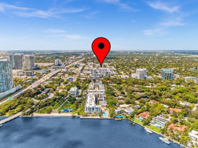 QUADRO CONDO - Residential