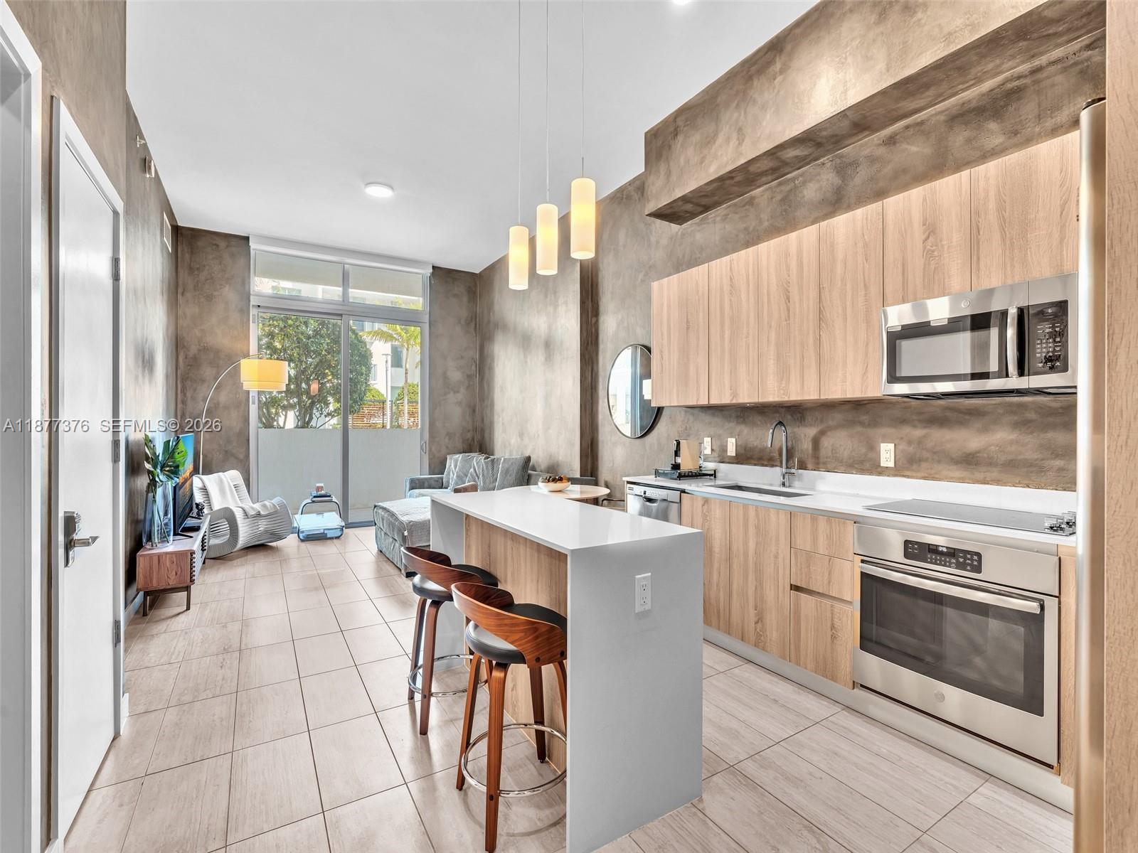 3900 Biscayne Blvd S-616