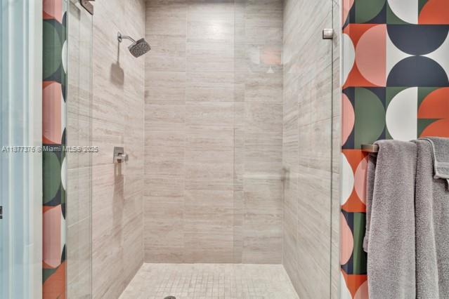 QUADRO CONDO - Residential