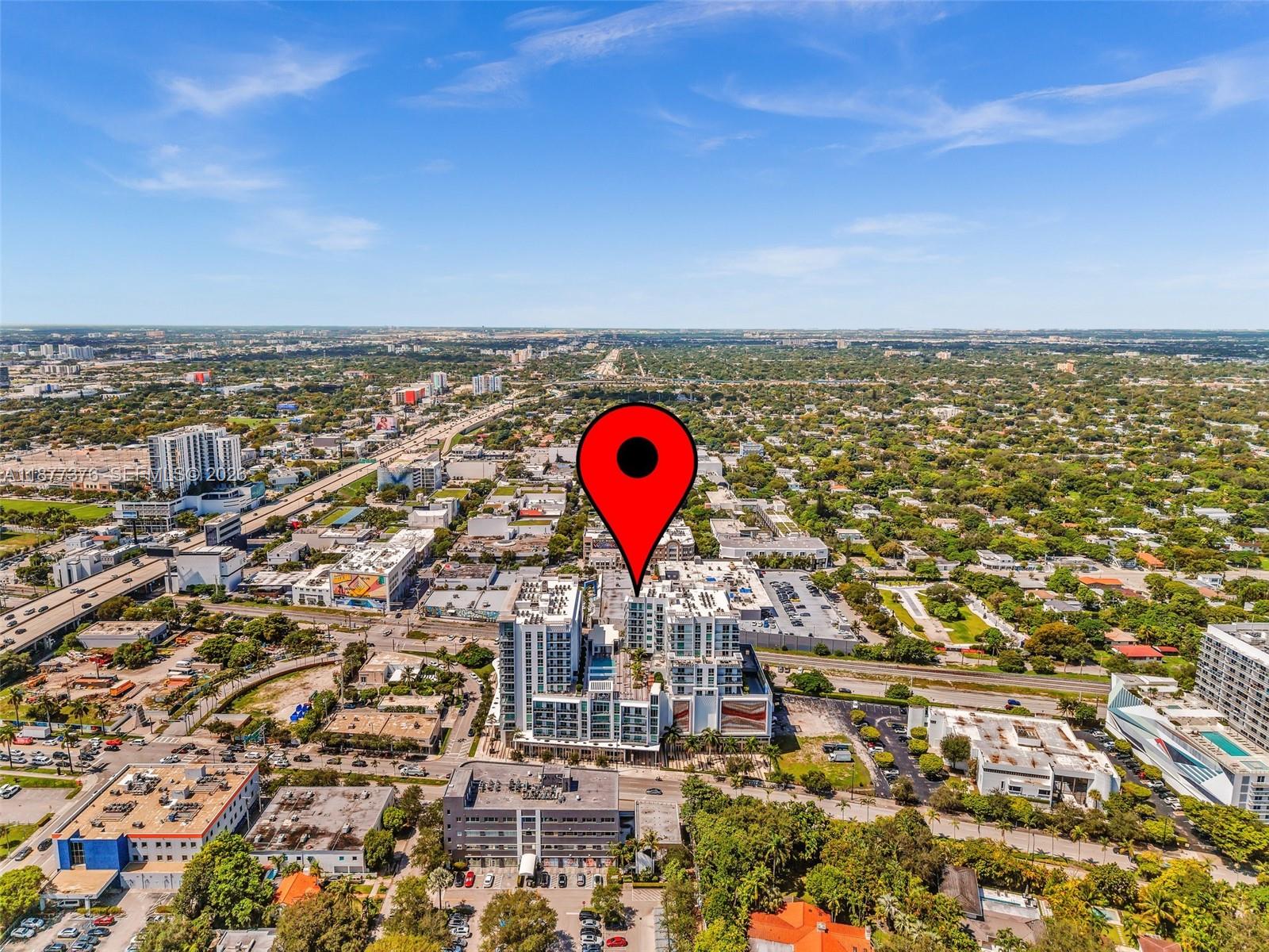 QUADRO CONDO - Residential