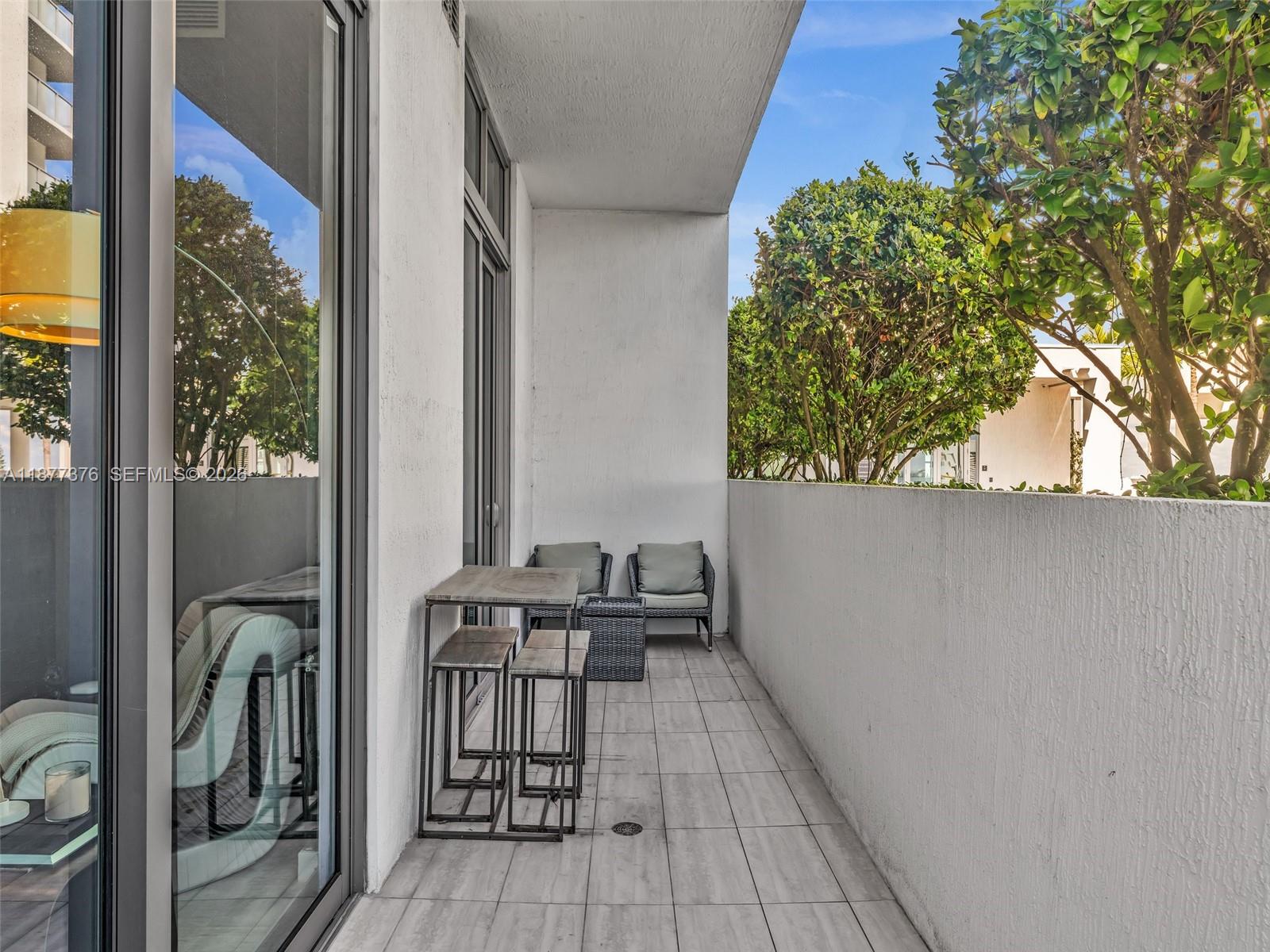 QUADRO CONDO - Residential