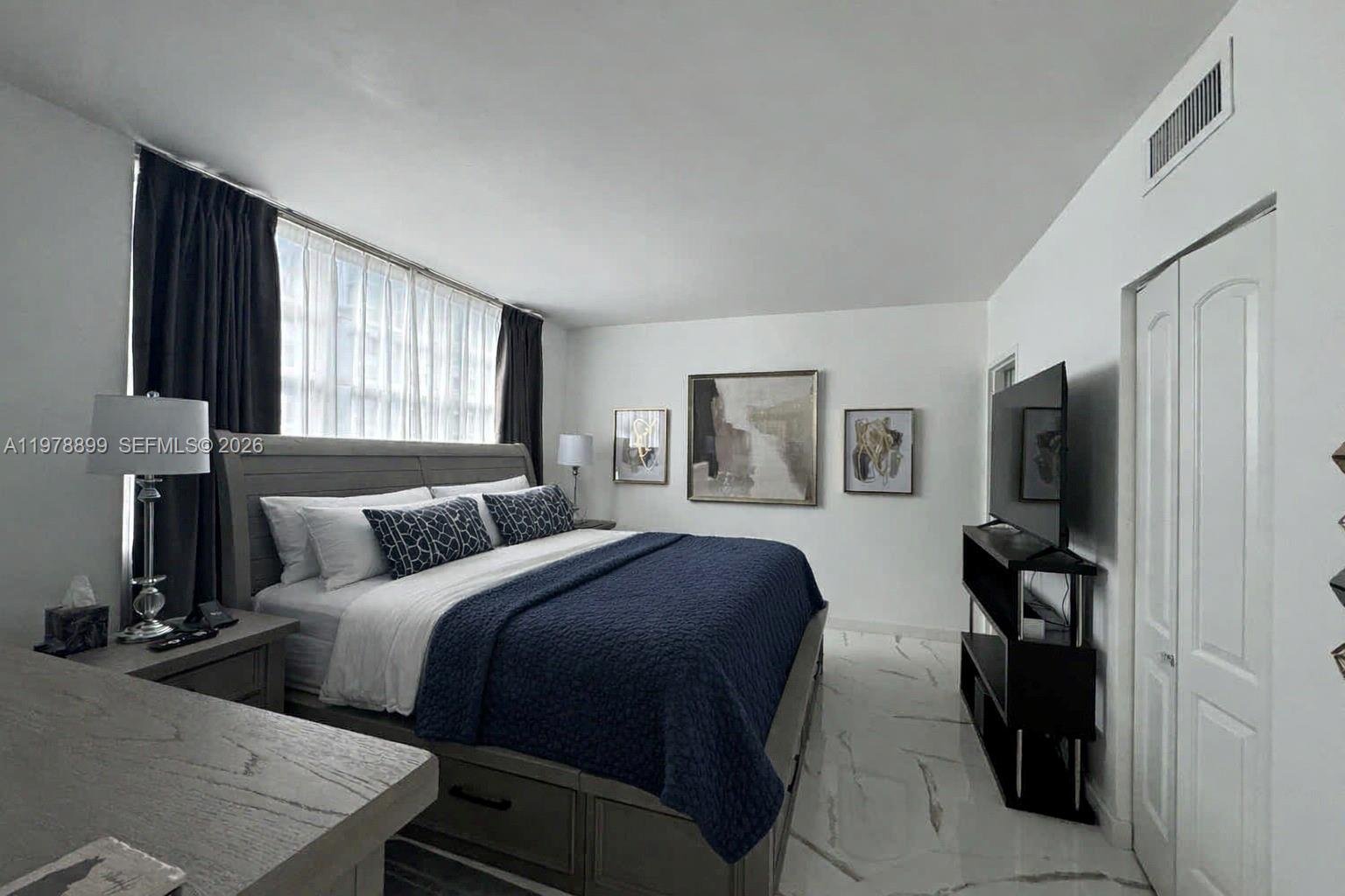 999 Brickell Bay Dr 710
