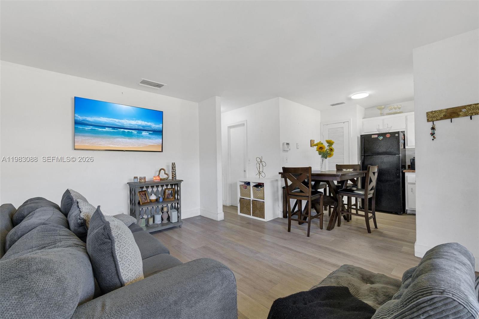 VILLAGE PARK AT OAKLAND C - Residential