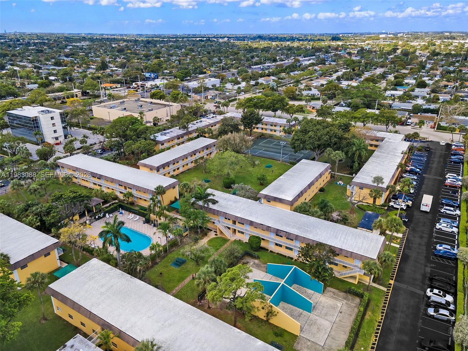 VILLAGE PARK AT OAKLAND C - Residential