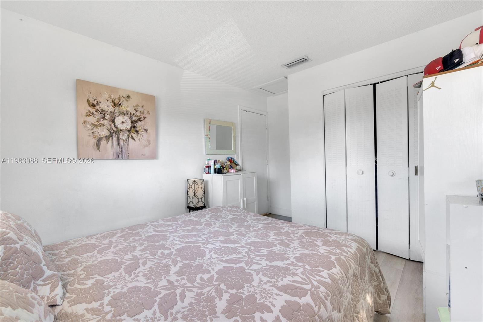 VILLAGE PARK AT OAKLAND C - Residential