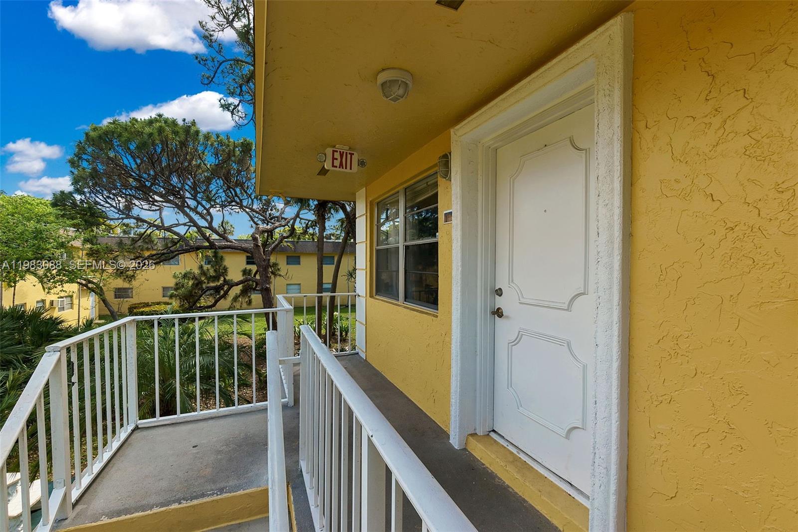 VILLAGE PARK AT OAKLAND C - Residential