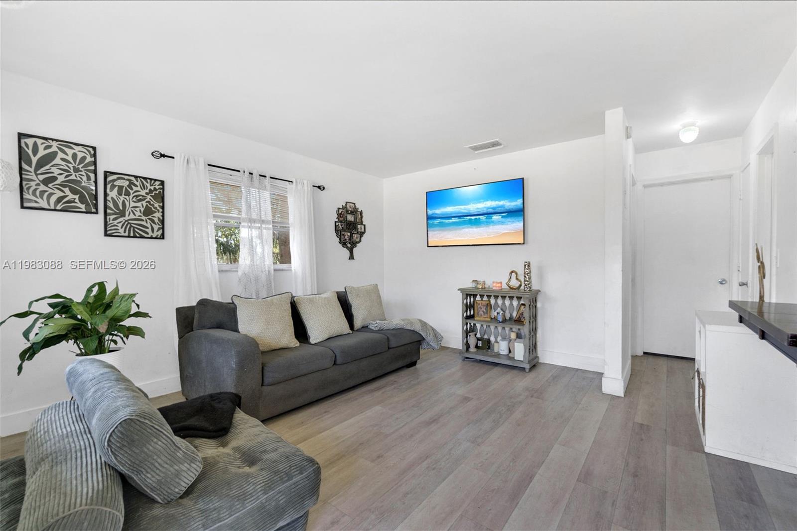 VILLAGE PARK AT OAKLAND C - Residential