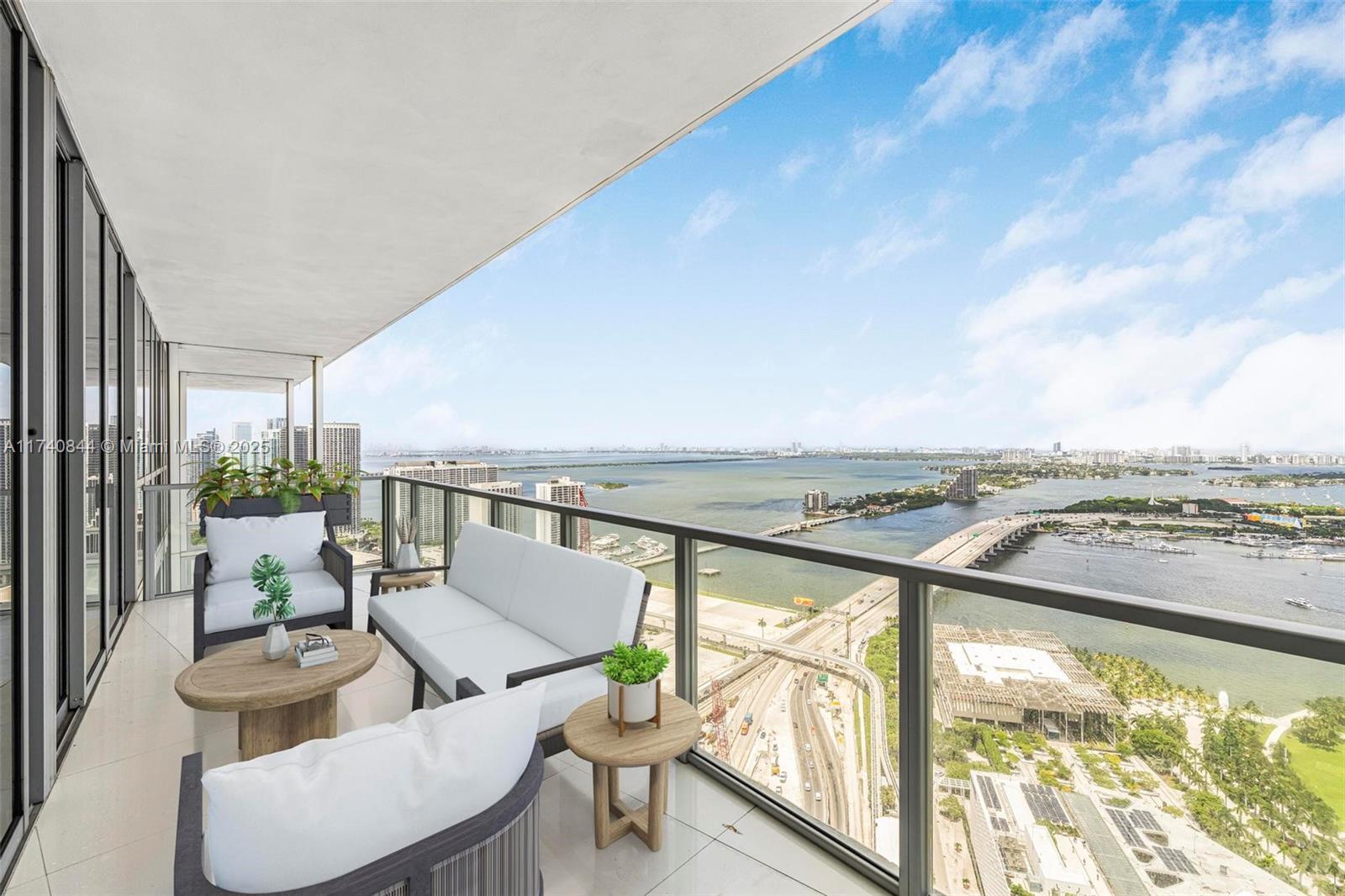 MARQUIS CONDO - Residential