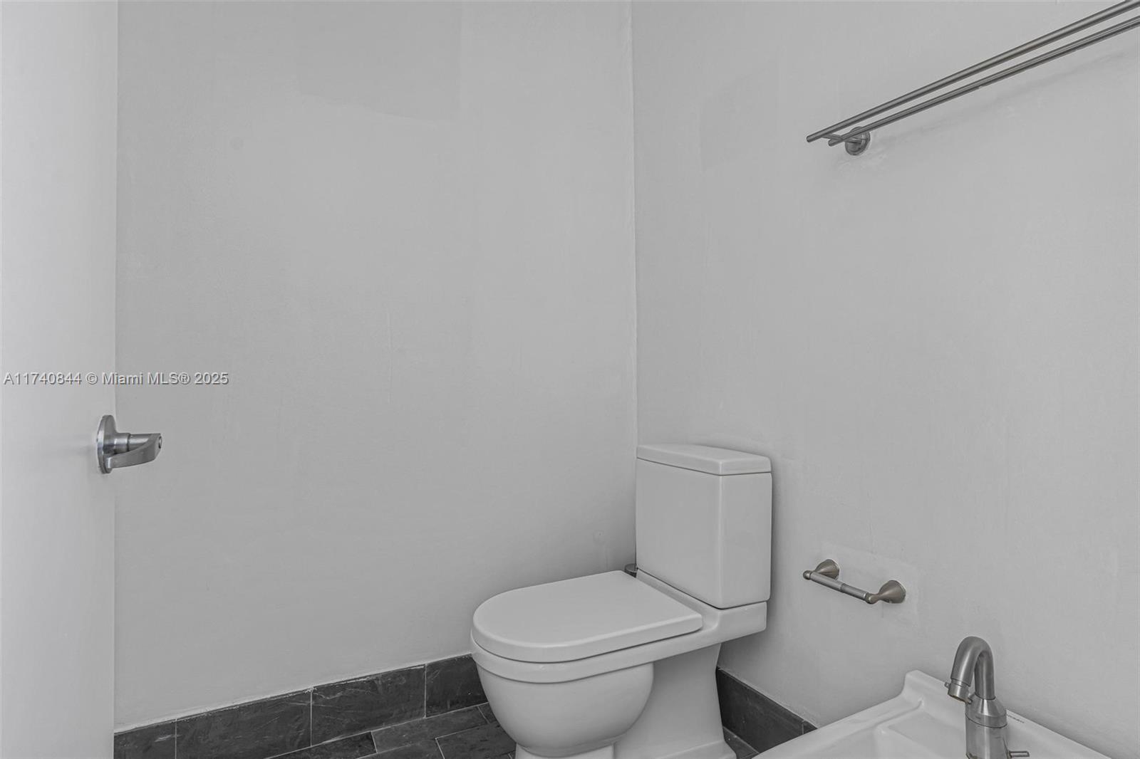 MARQUIS CONDO - Residential