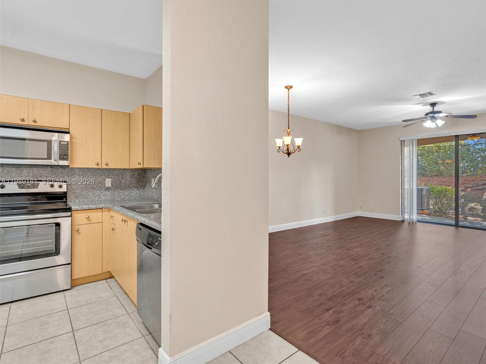 Courtyard at the Grove - Residential