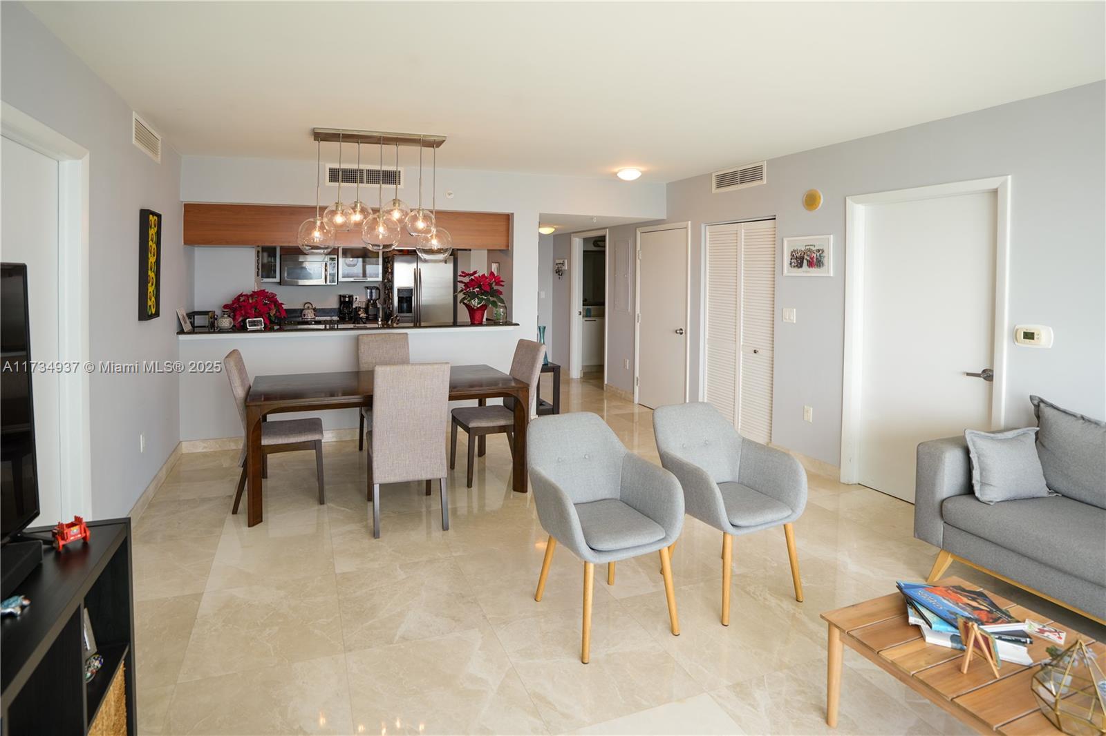 1800 N Bayshore Dr 4007