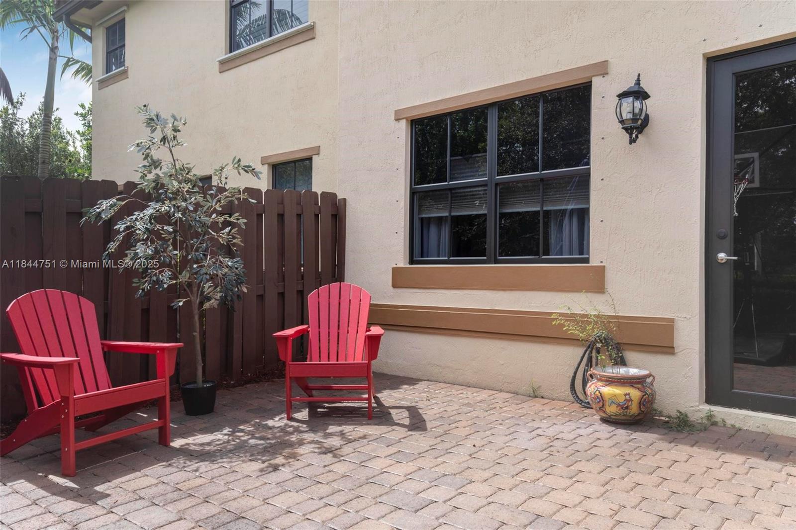DAVIS PLAT - Residential Lease