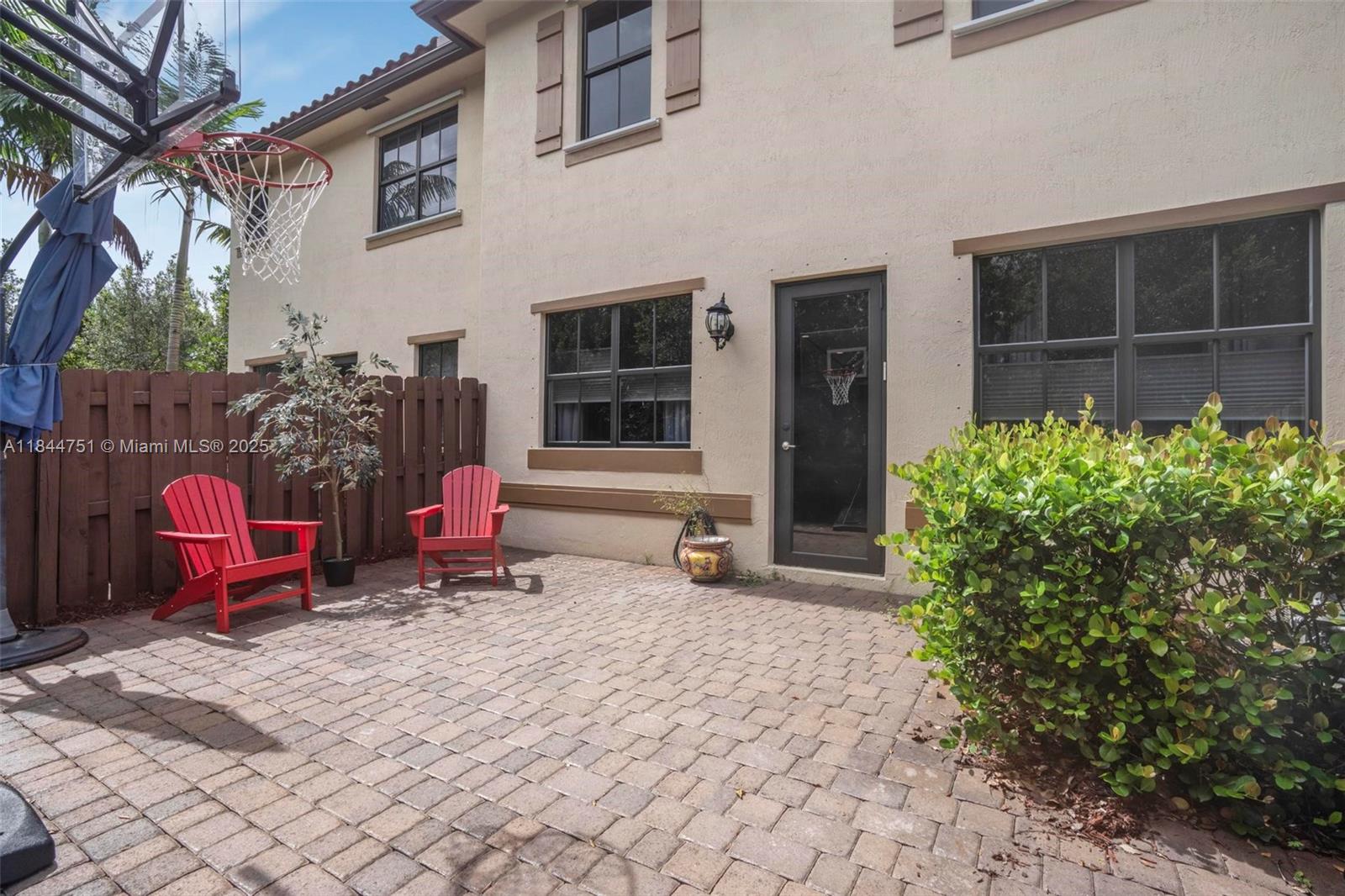 DAVIS PLAT - Residential Lease