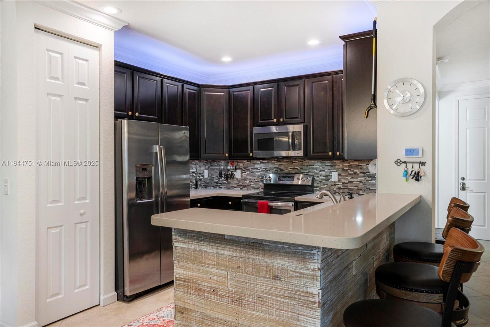 DAVIS PLAT - Residential Lease