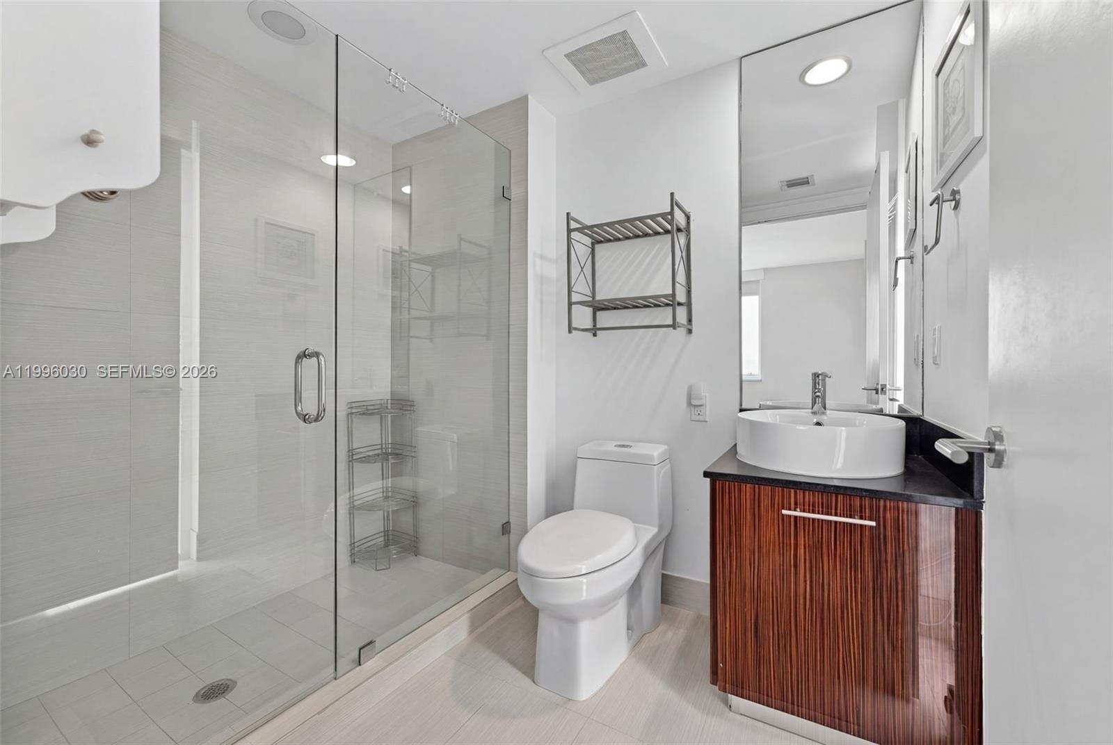 APOGEE BEACH CONDOMINIUM - Residential