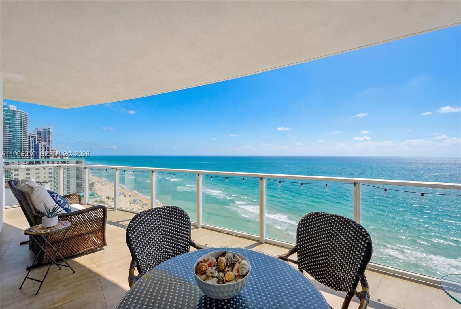 APOGEE BEACH CONDOMINIUM - Residential