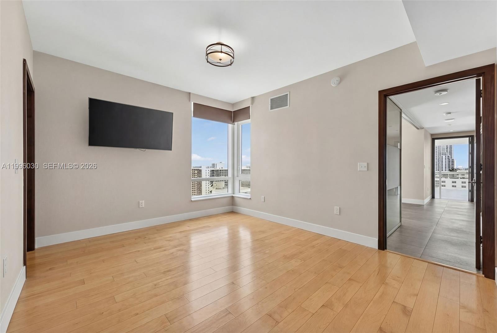 APOGEE BEACH CONDOMINIUM - Residential