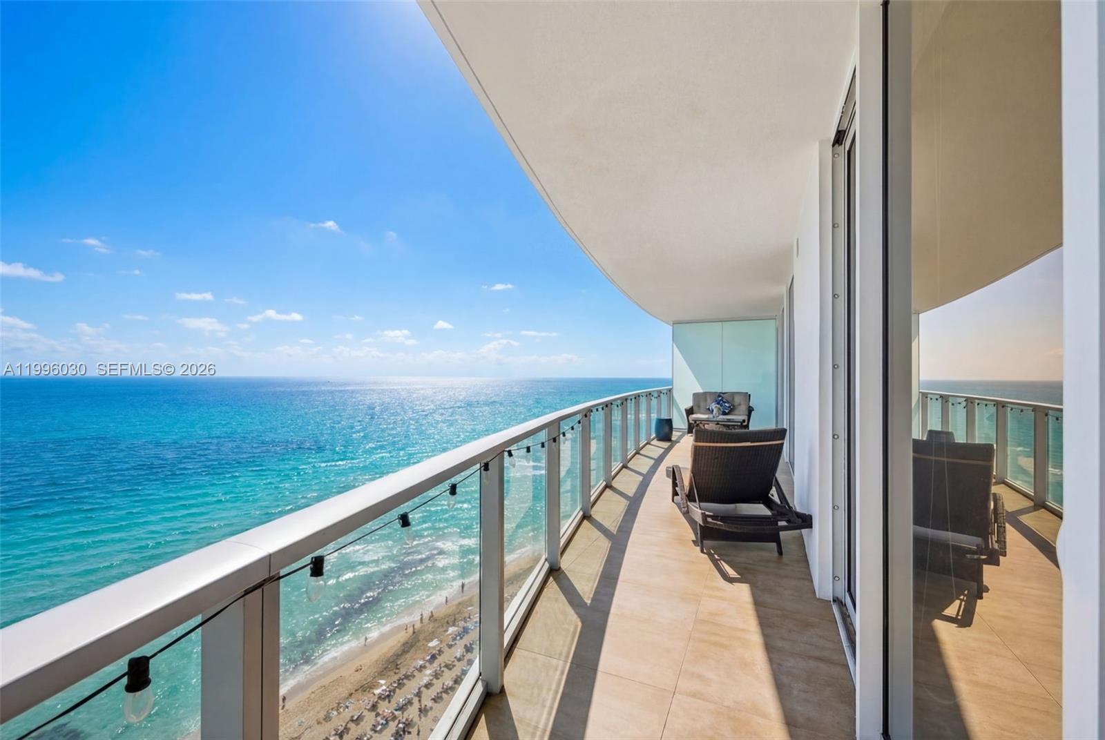 APOGEE BEACH CONDOMINIUM - Residential
