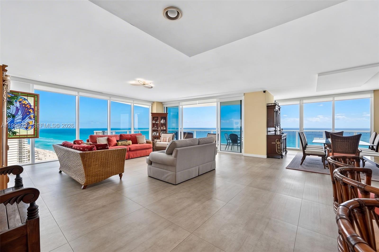 APOGEE BEACH CONDOMINIUM - Residential