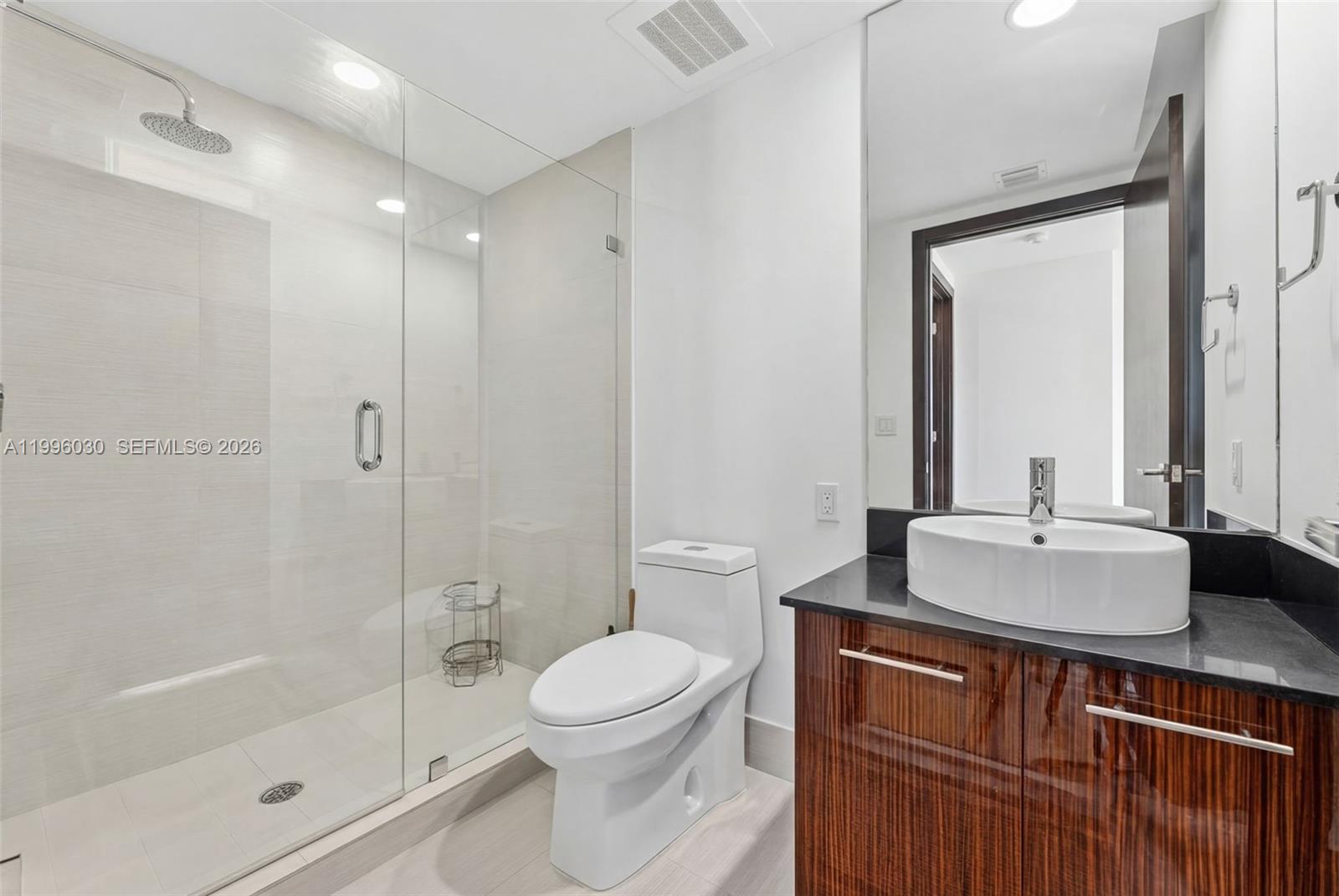 APOGEE BEACH CONDOMINIUM - Residential