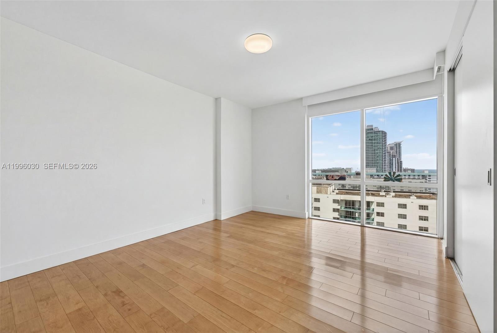 APOGEE BEACH CONDOMINIUM - Residential