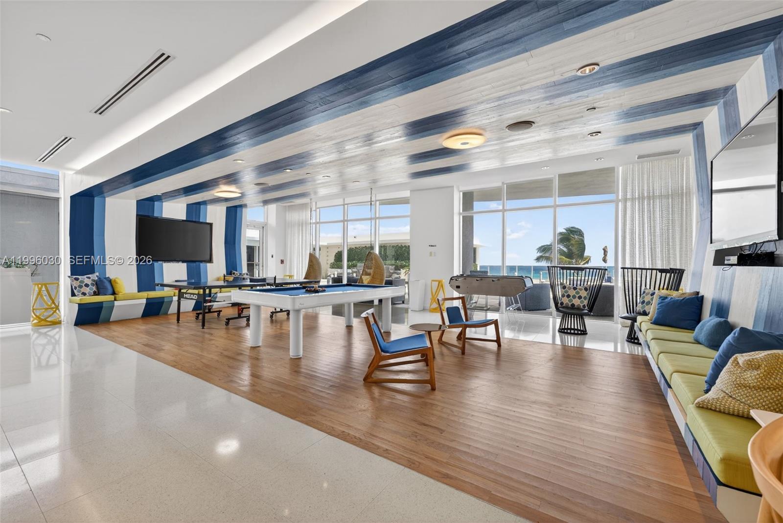 APOGEE BEACH CONDOMINIUM - Residential