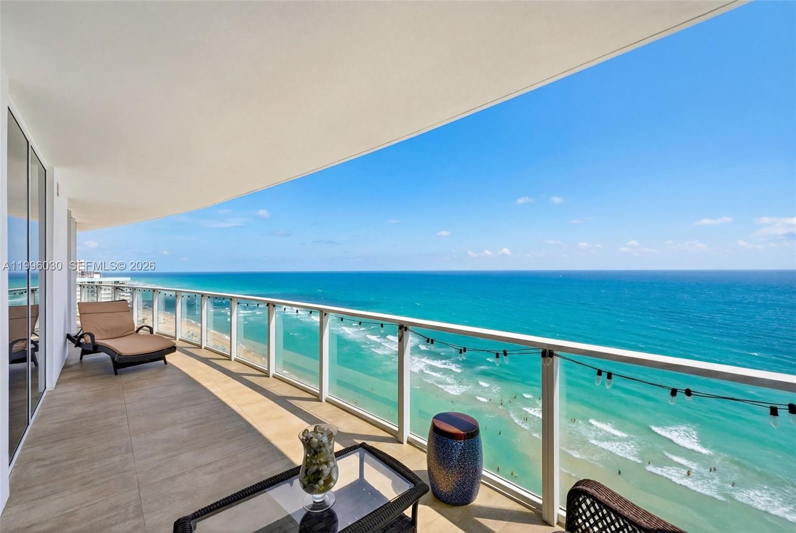 APOGEE BEACH CONDOMINIUM - Residential