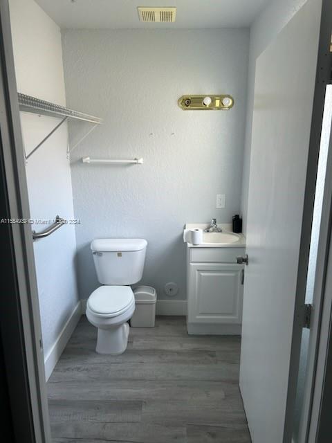 ROOSEVELT GARDENS - Residential Income