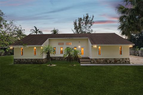 11352 Persimmon Blvd West Palm Beach FL 33411
