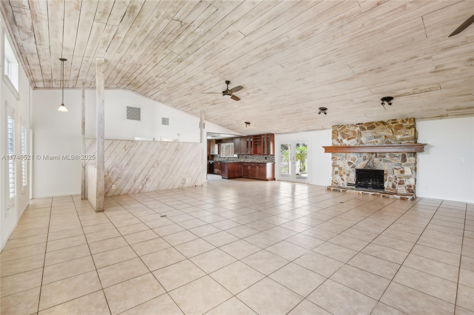 The Acreage - Residential