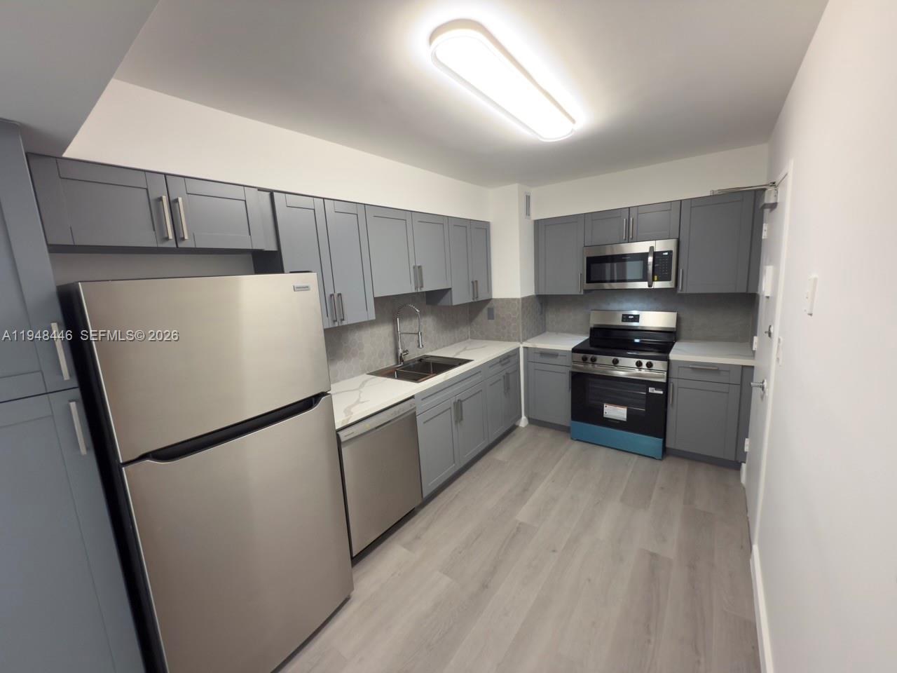 CARLISLE ON THE OCEAN CON - Residential