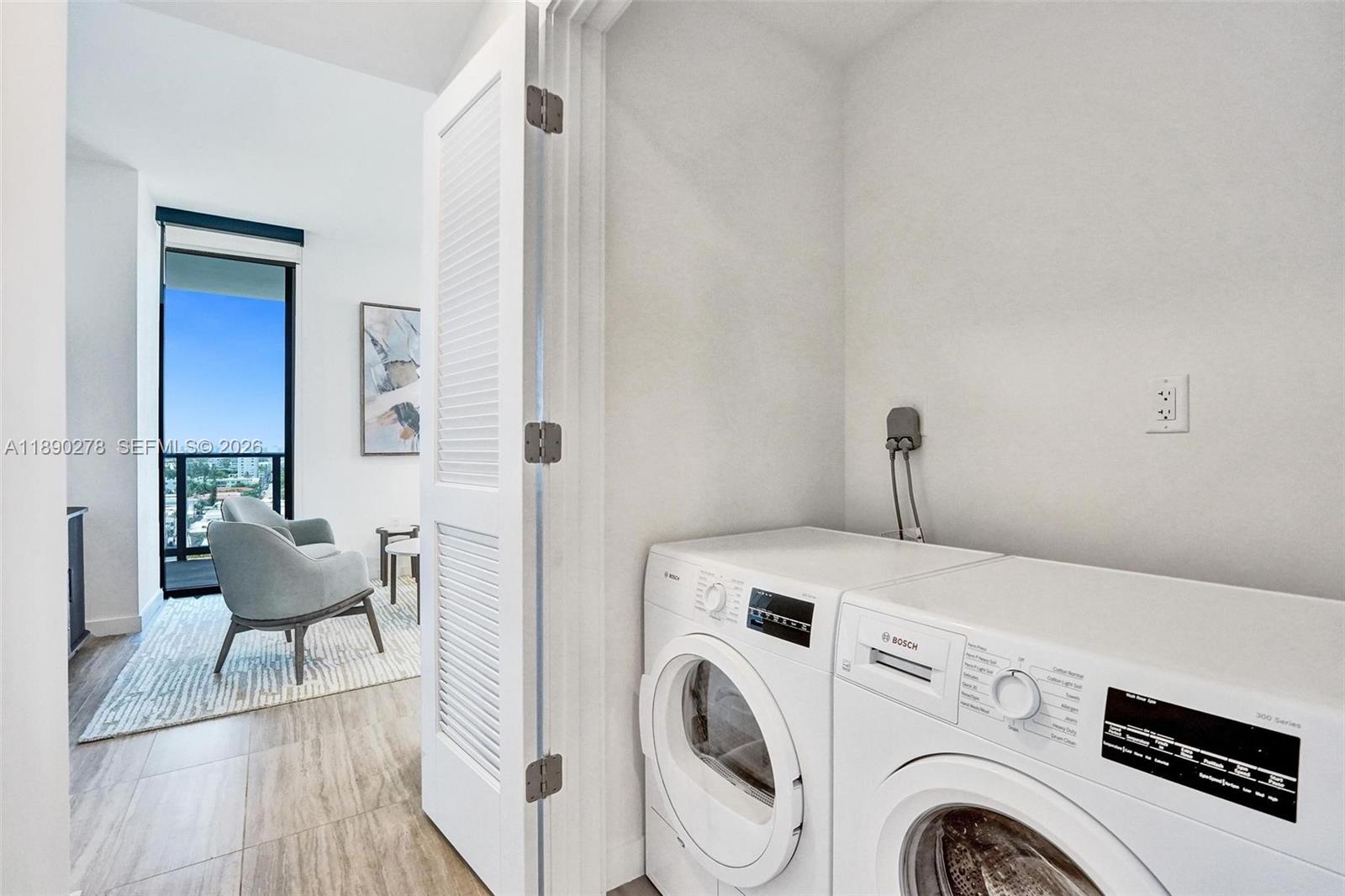 72 PARK - Residential